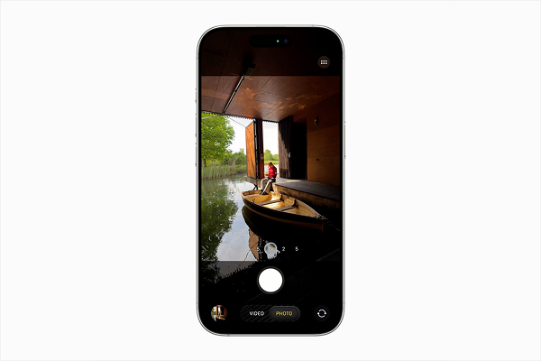 iOS 26 adds haptic music and spatial video capture.
