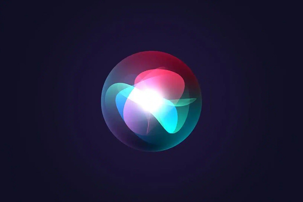 Siri gets faster, offline AI with smart context and visual input.