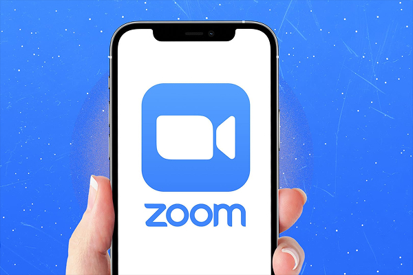Video conferencing tool with AI notes, live translation, and large meeting support.