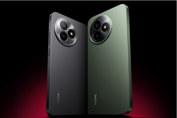 Redmi K80 Ultra capturing 8K video with AI stabilization at budget price.