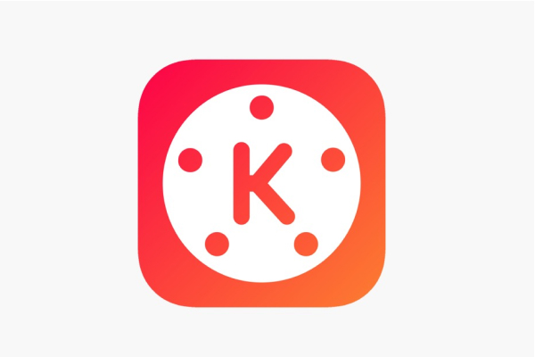 Kinemaster app showing multi-layer video editing and green screen