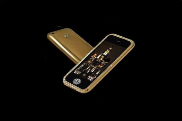 Gold and diamond-studded iPhone 3GS designed by Peter Aloisson.