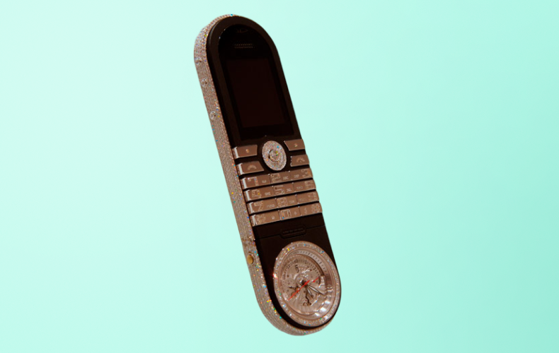 GoldVish Revolution – 18K white gold, diamonds, Swiss watch