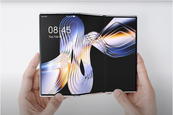 Samsung Galaxy Z Tri-Fold with three internal batteries illustration.