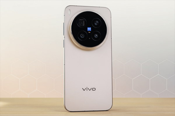 Battery icon representing long-lasting life.