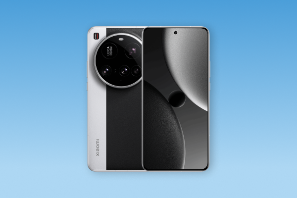 Xiaomi 15 Ultra slab phone; top-tier camera hardware; gets hot under load.