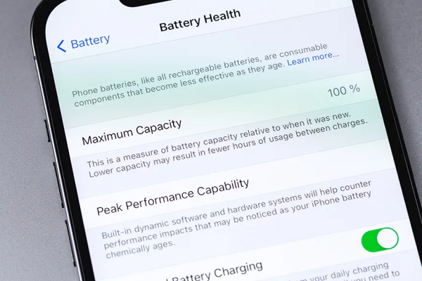 Check battery health – Viewing battery capacity in settings.